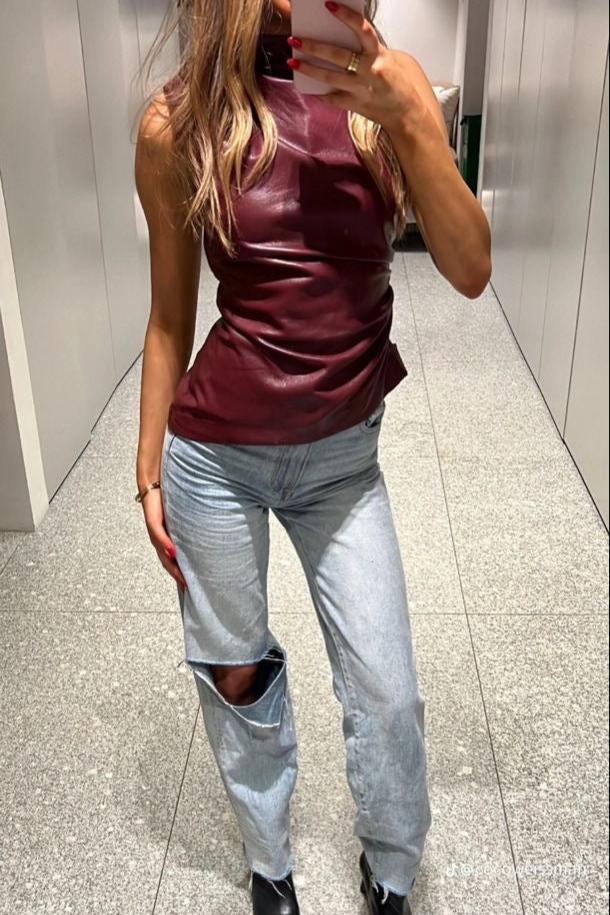 Caro - Burgundy Top